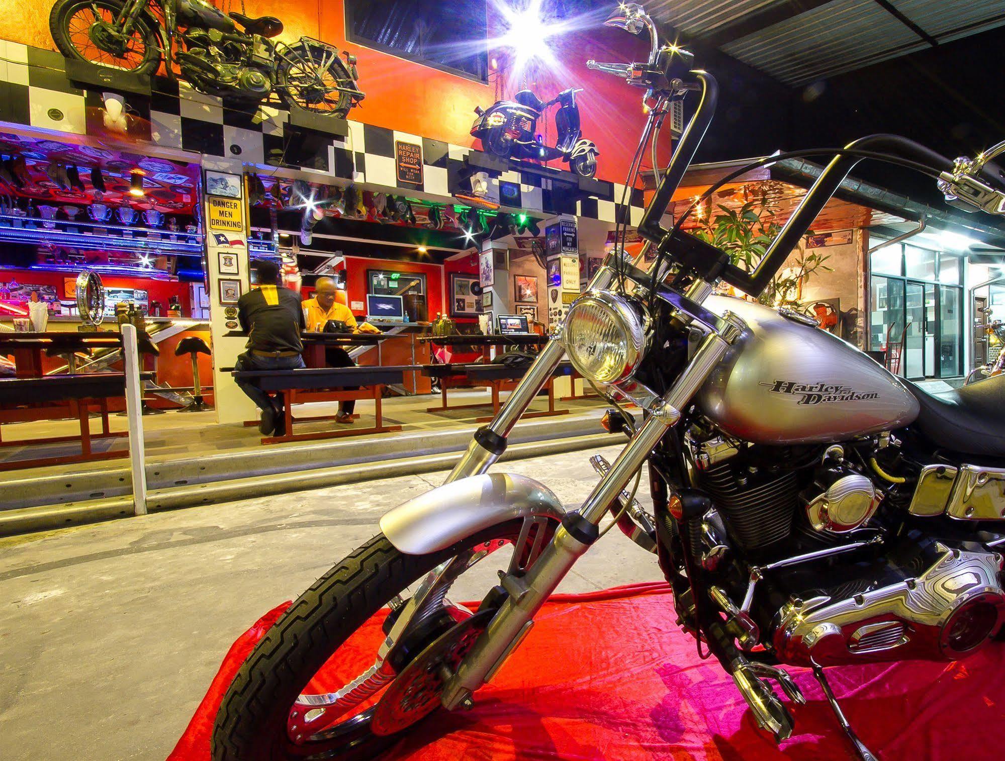 Nicky'S Handlebar Patong Exterior foto